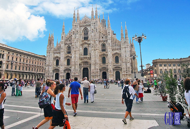 H28 参观浏览大教堂、拱廊及周边.jpg